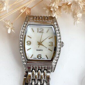 Silver Toned Rounded Bezel Rhinestone Bracelet Vintage Wristwatch 18mm - WORKS!